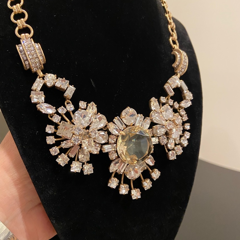 NWT preppy luxury J. Crew Vintage Inspired Crystal Statement Necklace - Picture 7 of 13